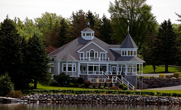 Matriarch-Luxury-Homes